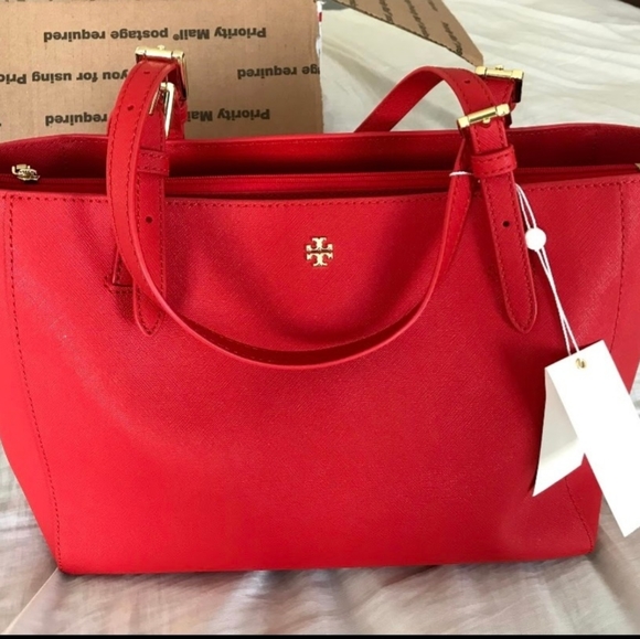 Tory Burch Emerson Tote - Picture 2 of 3